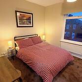 Family/business - Parking - Wifi - Sleeps 3
