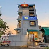 Fabhotel Welcome Inn Besa