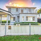 Metawisebnb Waterfront 3BR Coastal Escape
