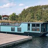 Schwimmendes Ferienhaus in Berlin