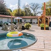Penny's Motel & Apres