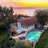 Pacific View Malibu by Avantstay Oceanfront Retreat + Ocean Views