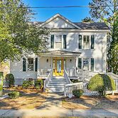Timeless Charm! Family Home Near Belhaven Beach