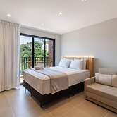 Modern Studio in Lapa With Pool and gym R1205