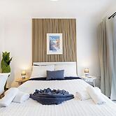 2BR Penthouse with Large Front Terrace