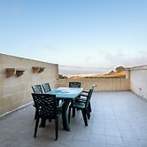 Traditional 2BR - Terrace Country Views
