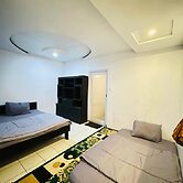 Flamboyan 2 Homestay