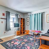 Families Welcome! Colorful Berkley Home w/ Yard