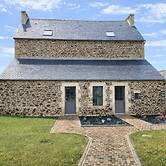 Lovely Holiday Cottage in Corseul