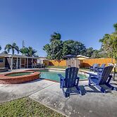 Grill & Games! Family Home, 3 Mi to Pompano Beach