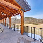 Eagle Viewing & Grill Station: James River Retreat