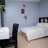 De Glen Hotel And Suites