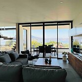 Casa Cuba - Spectacular Lake and Mountain View