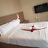 Chevas Hotel