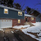 Comfortable Bloomfield 3br Retreat 3 Bedroom Home