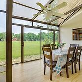 6 Mi to Dtwn Garland: Group Getaway w/ Pool Access