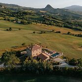 Palazzo Serre - Villa in the Countryside With Pool