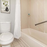 2050 E Irlo Bronson, 1bed