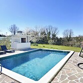 Comfortable Holiday Home With Pool