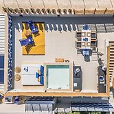 Blue Riad