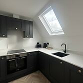 Dippen Hall Charm - Minutes From London Gatwick