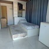Container Black