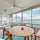 2BR Lakeside Home w/ Patio, Porch & AC