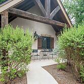The Manor Haus at Messina Hof Hill Country Winery-paris Haus