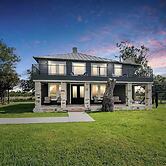 Charming Farmhouse W/hot-tub Near 290 Wine Trail