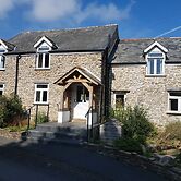 Middle Dean Farmhouse