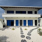 Ahiva Suites Goidhoo