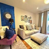 Elegant 2-bed Home - Prime City Centre Location