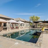 Pool, Peacocks & Views! Lavish Retreat in Gilroy