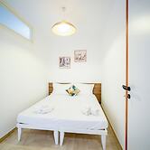 Marina Beach Apartments