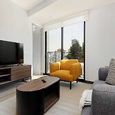 w Luxurious 2BR in the Heart of Interlomas