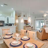 Stroll to Shore: Pet-friendly Flagler Beach Escape