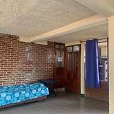 Kasa Kiwi Hostel and Travel