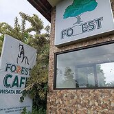 Forrest Lodge, Cafe & Wisata Berkuda