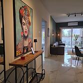 Pop Art Residence by Staycom
