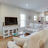 Near Freeways! Centrally Located Denver Retreat