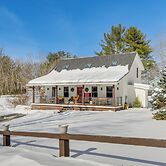 Bradford Group Getaway! Cabin w/ Deck & Fire Pit