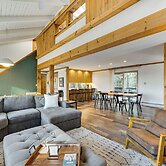 Resort-style Community! Quechee Chalet w/ Deck