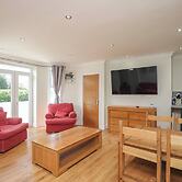 Charming Central Kingston Flat by the River