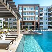 Landing Apartments Fort Worth near Cultural District