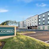StudioRes by Marriott Leland