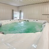 3 Mi to Dtwn: Wichita Falls Gem w/ Private Sauna!