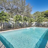 3 Mi to Las Olas Blvd: Tropical Getaway w/ Patio!