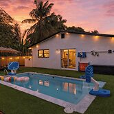 Hoop & Splash House by Avantstay Game Room + Pool + Firepit + Minutes 