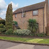 17 Demesne Gardens
