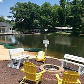 Stone Studio Lakefront Pool Access